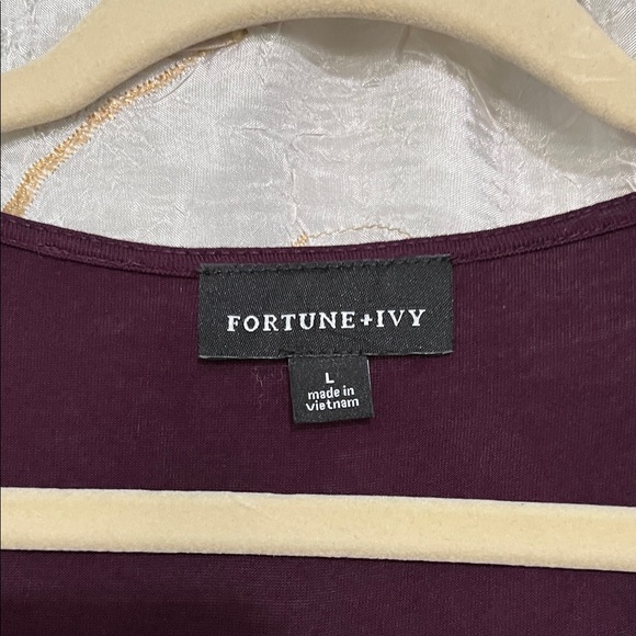 Elegant Scalloped Neck Blouse in Deep Plum - Picture 2 of 5